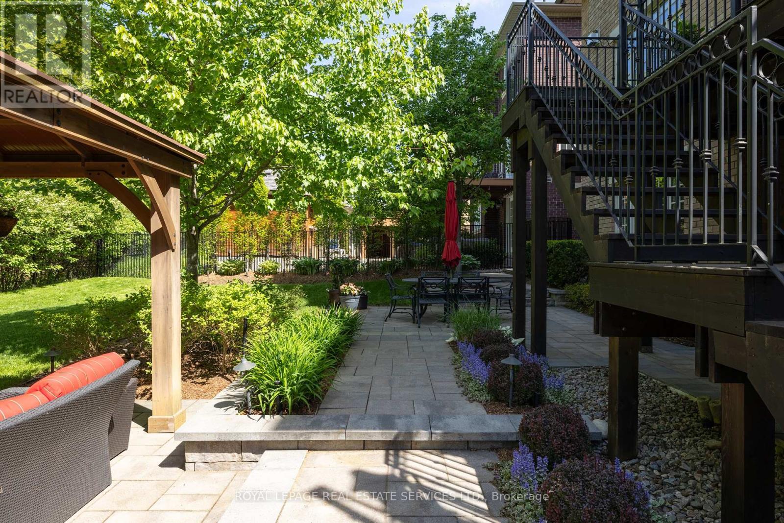68 ANNSLEYWOOD COURT - 44