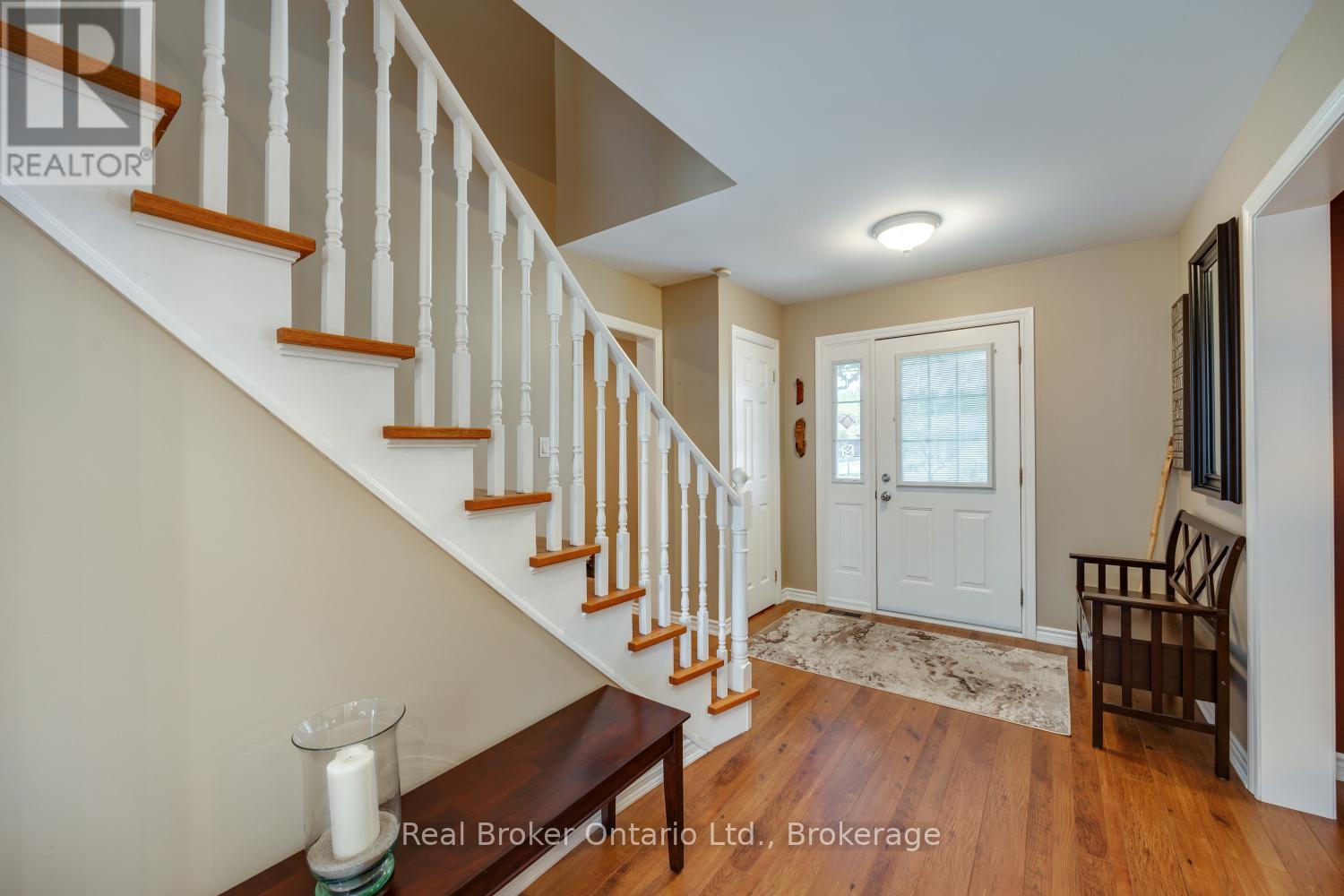 11 CHALMERS COURT - 8