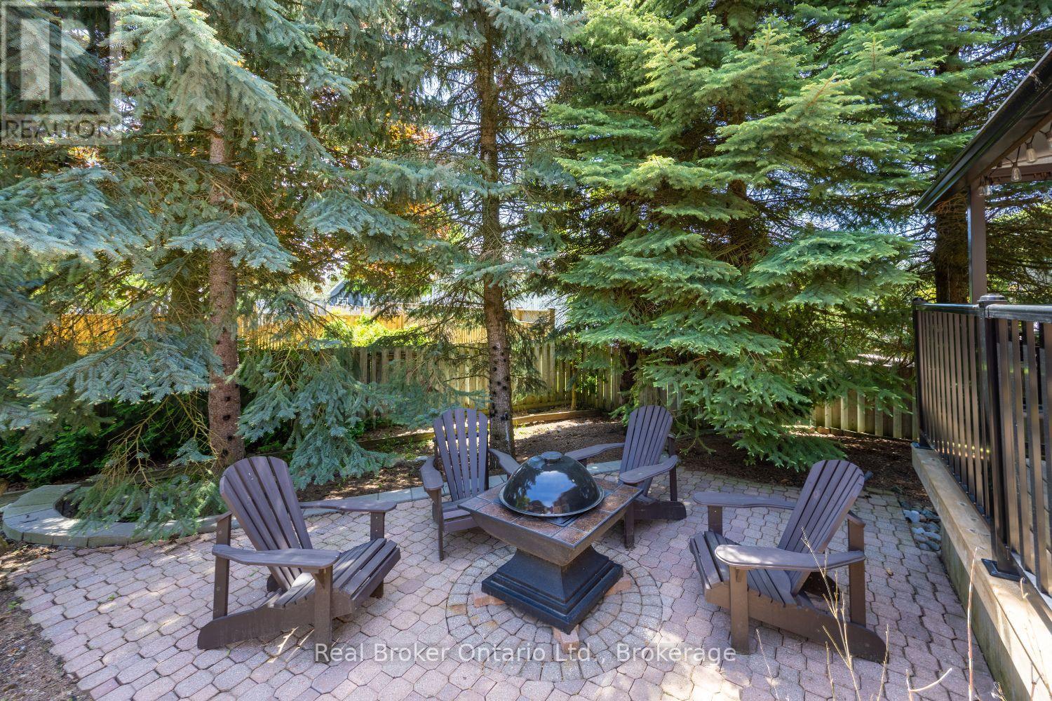 11 CHALMERS COURT - 34
