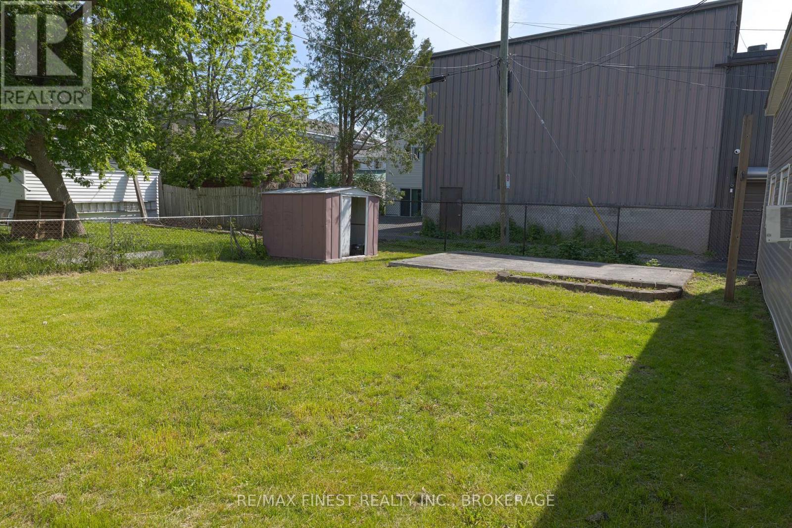 559 MACDONNELL STREET