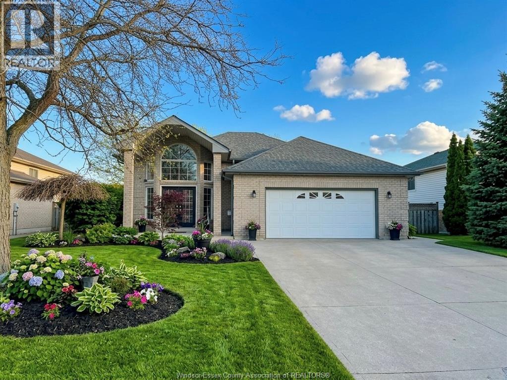 1655 BIRCHWOOD CRESCENT - 1