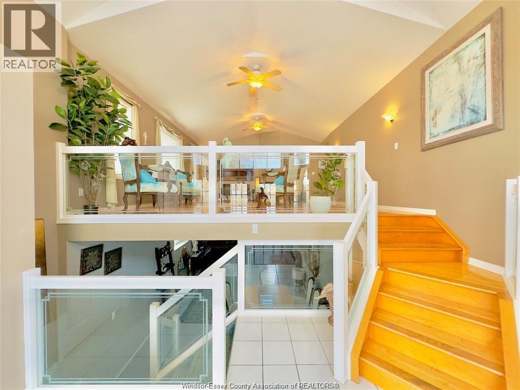 1655 BIRCHWOOD CRESCENT - 3