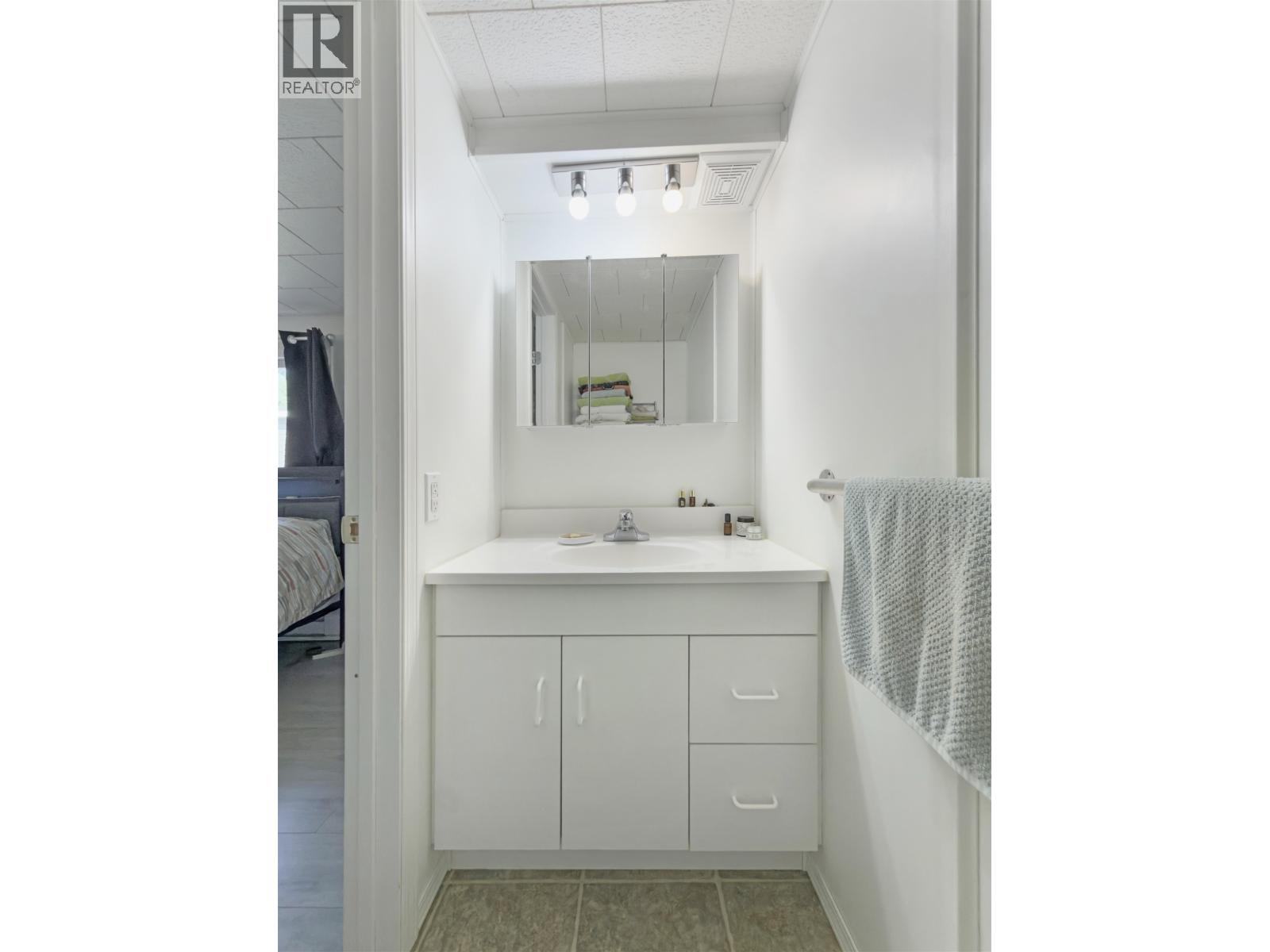 #11 2725 DUBOIS ROAD - 30