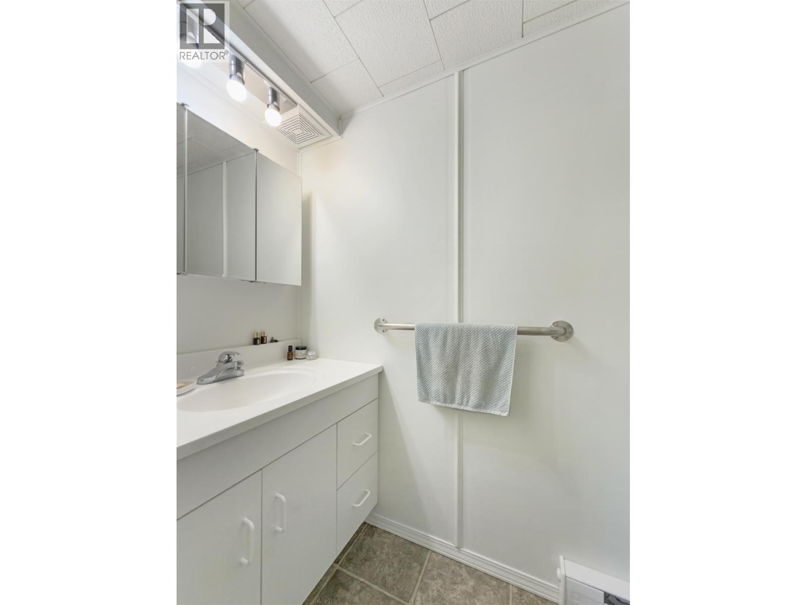 #11 2725 DUBOIS ROAD - 29