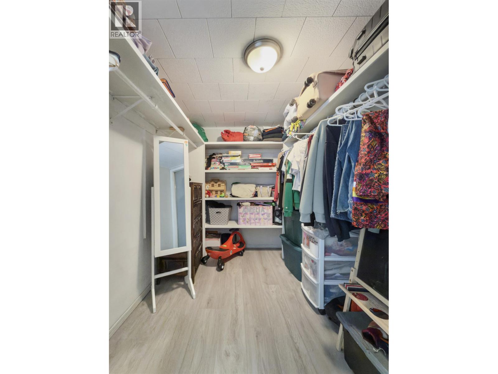 #11 2725 DUBOIS ROAD - 25