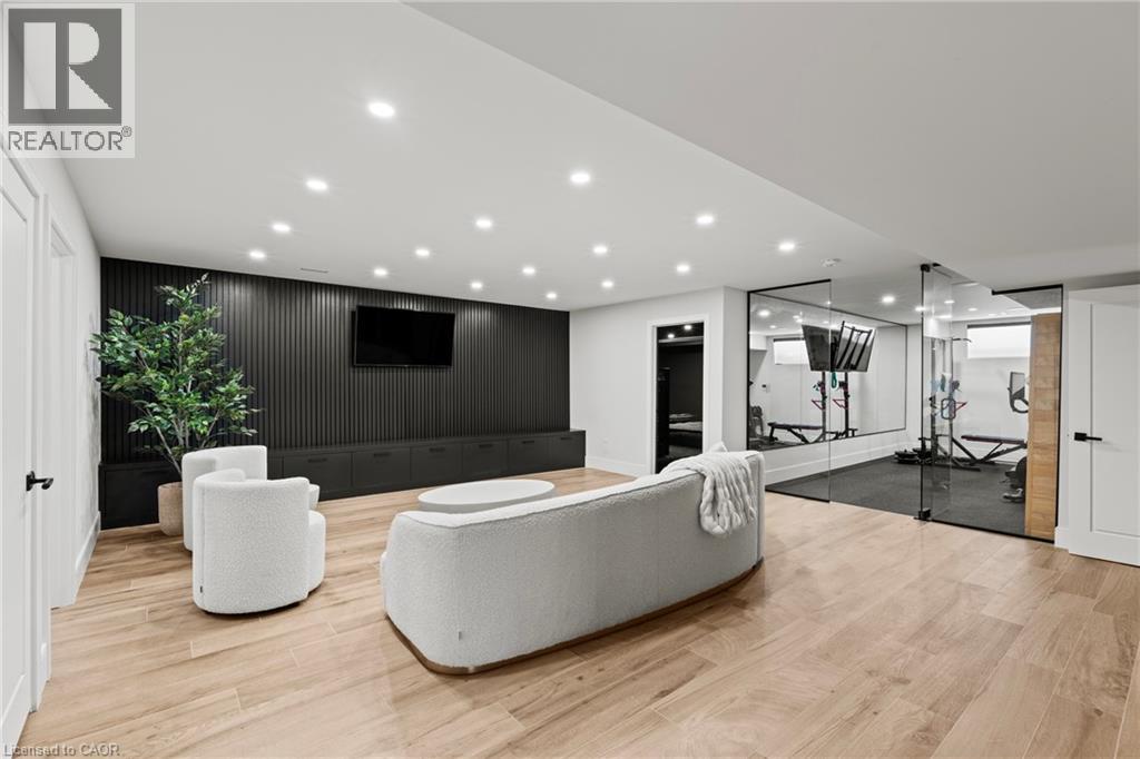 56 KENMIR Avenue - 40