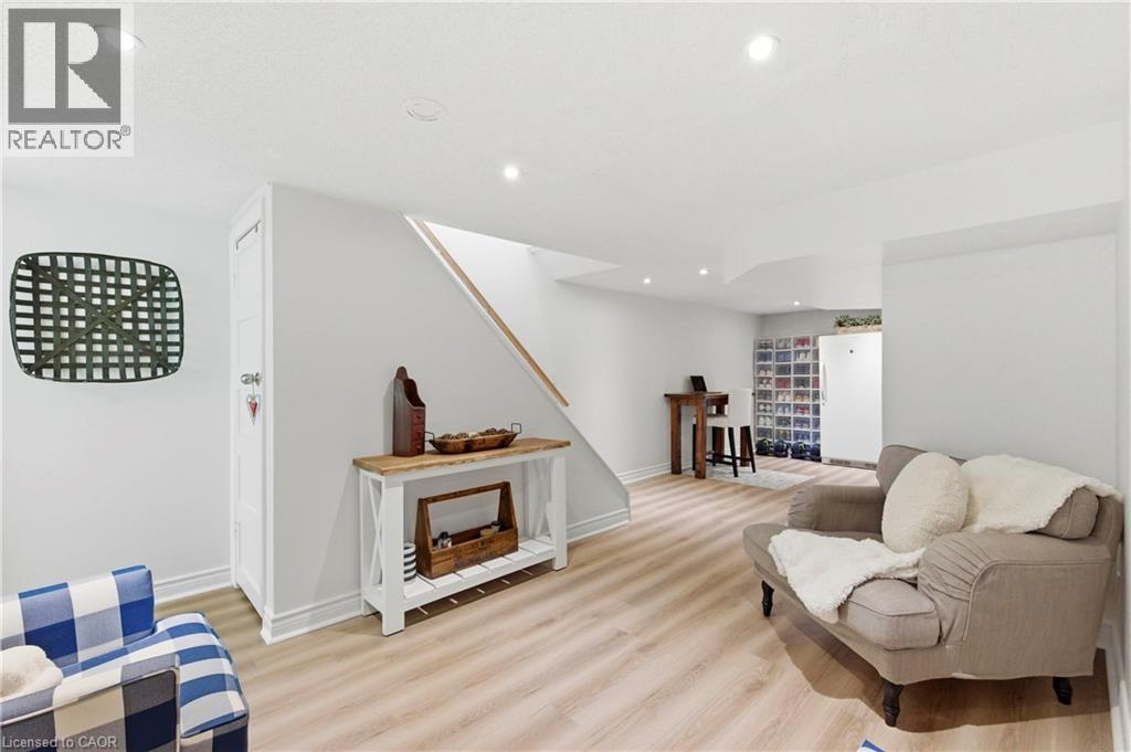 60 SCRIMGER Avenue - 23