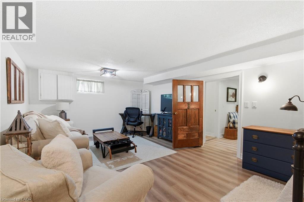 60 SCRIMGER Avenue - 27