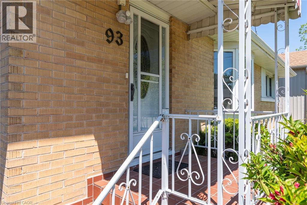 93 PLYMOUTH Road - 4