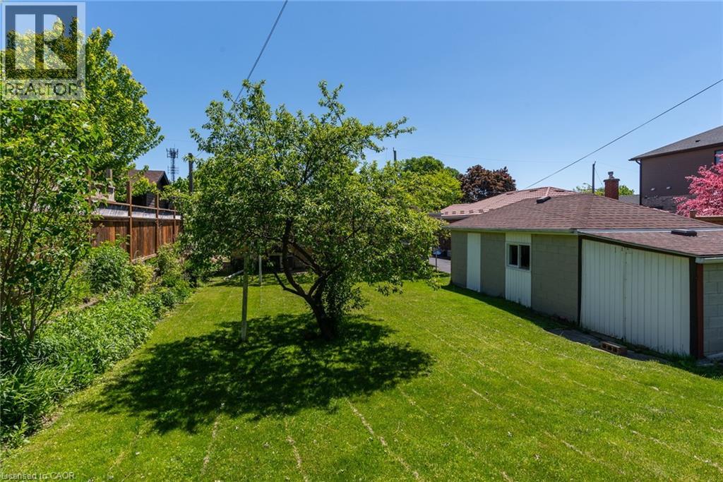 93 PLYMOUTH Road - 44