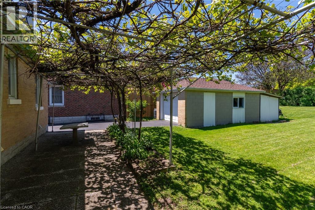 93 PLYMOUTH Road - 48