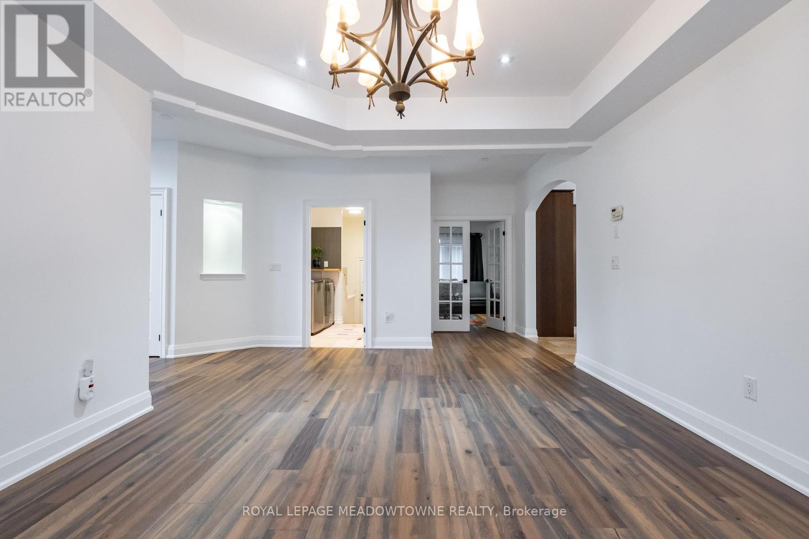 26 EMPEROR DRIVE - 6