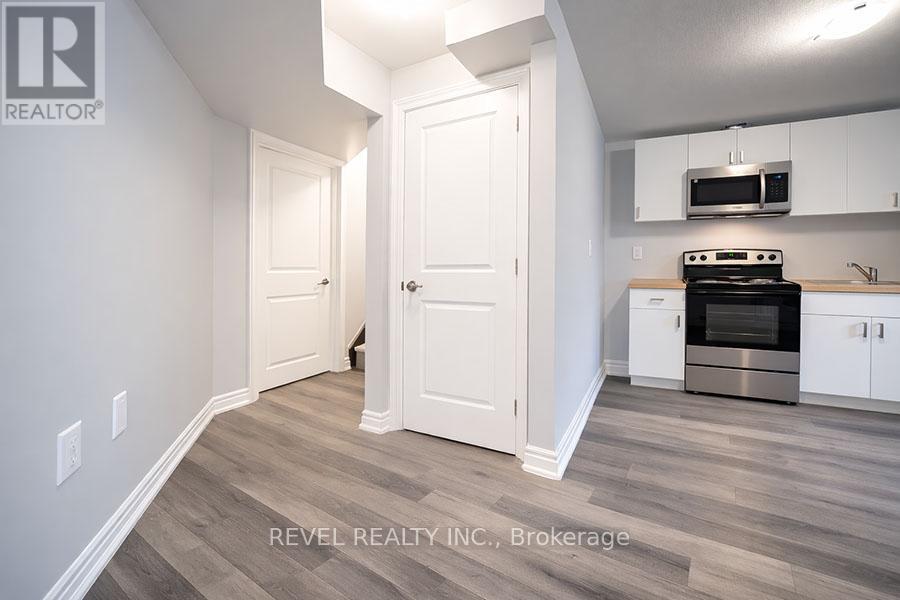 LOWER - 31 MAIR AVENUE