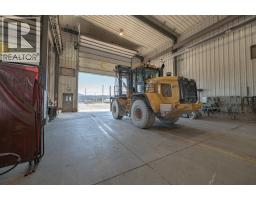 9100 Grainger Road, Canal Flats, BC V0B1B0 Photo 17