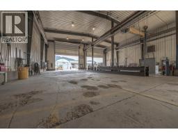 9100 Grainger Road, Canal Flats, BC V0B1B0 Photo 7