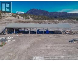 9100 Grainger Road, Canal Flats, BC V0B1B0 Photo 34