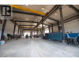 9100 Grainger Road, Canal Flats, BC V0B1B0 Photo 13