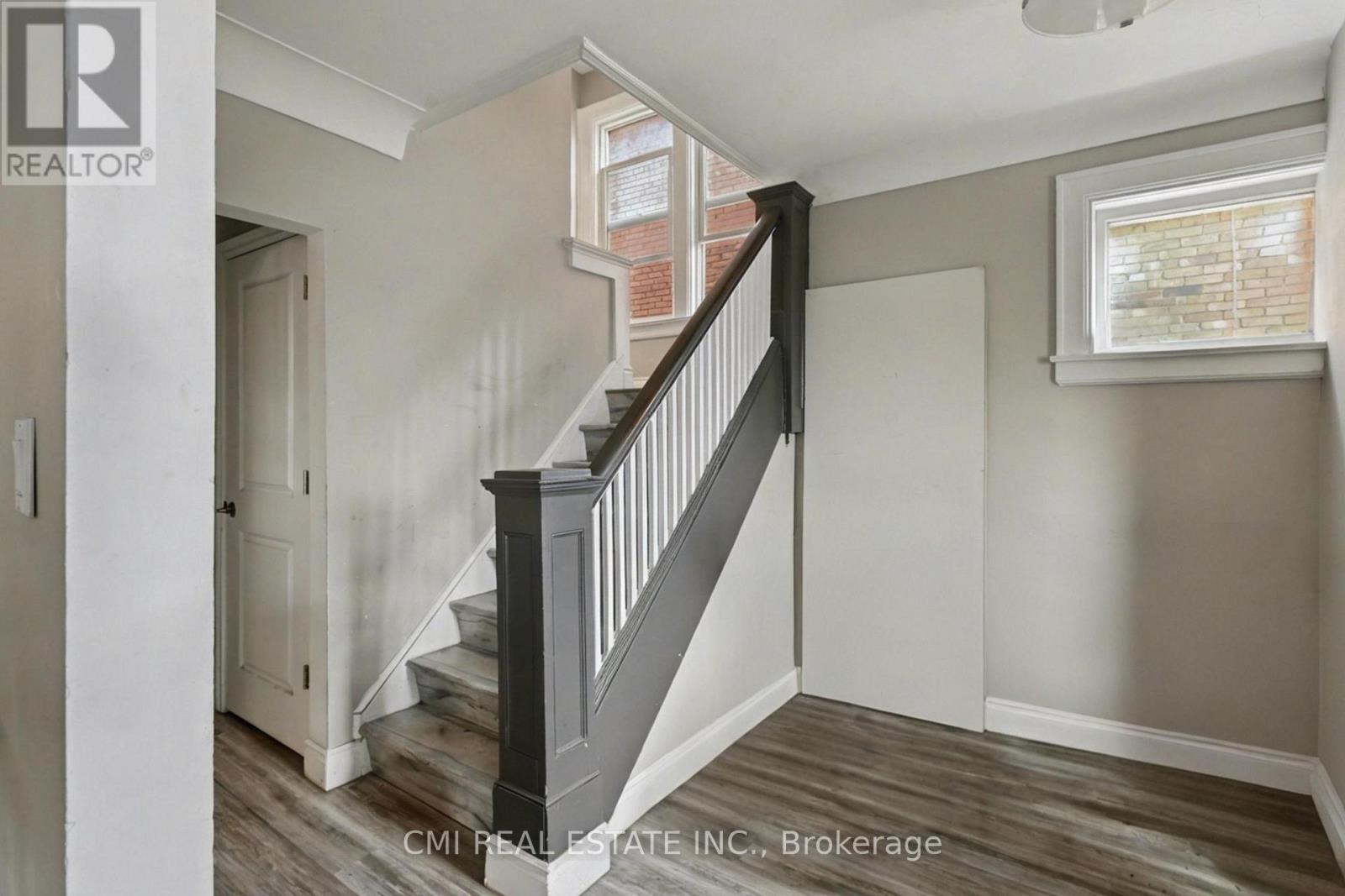 122 MONTROSE STREET - 11