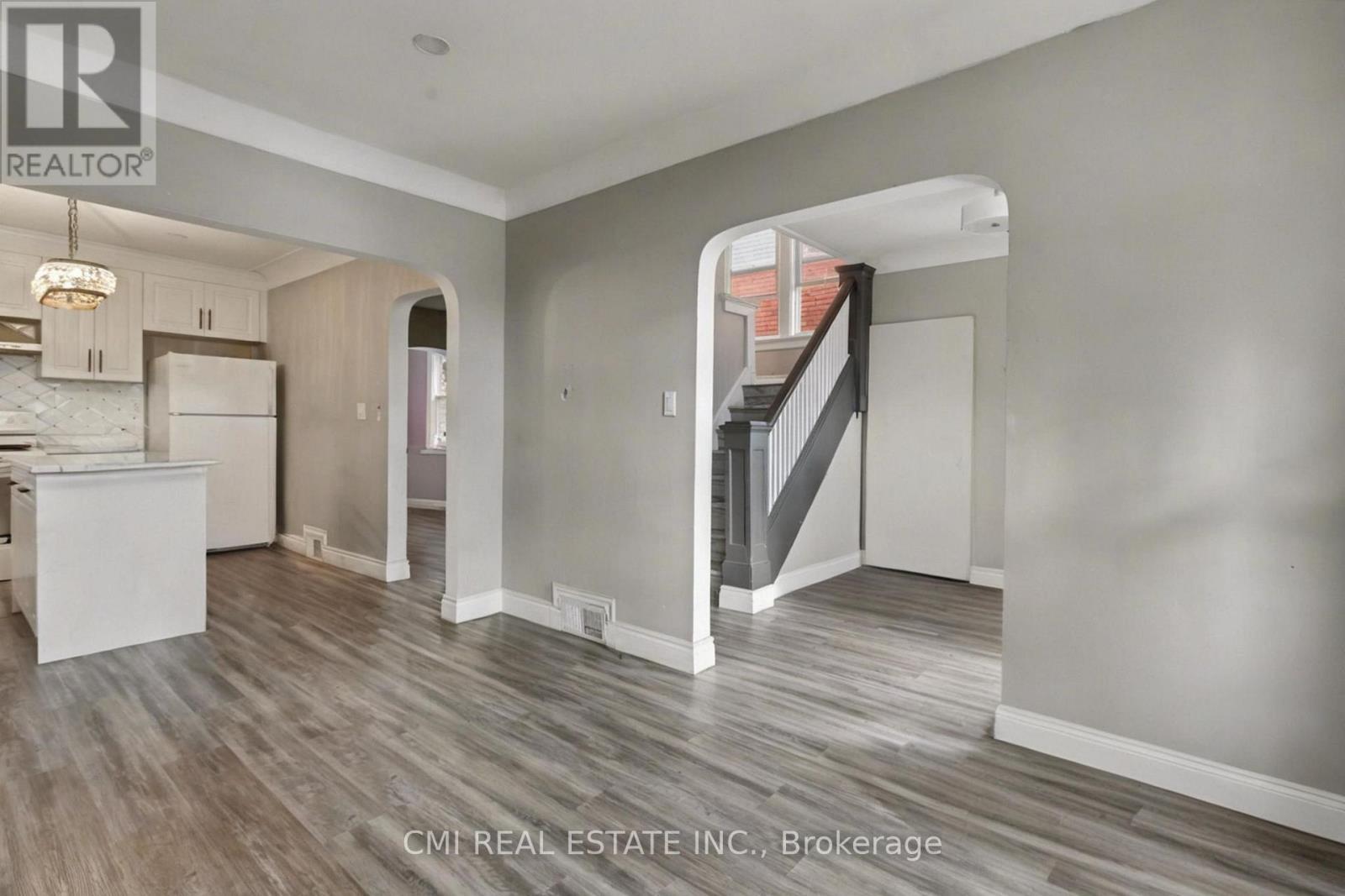122 MONTROSE STREET - 12