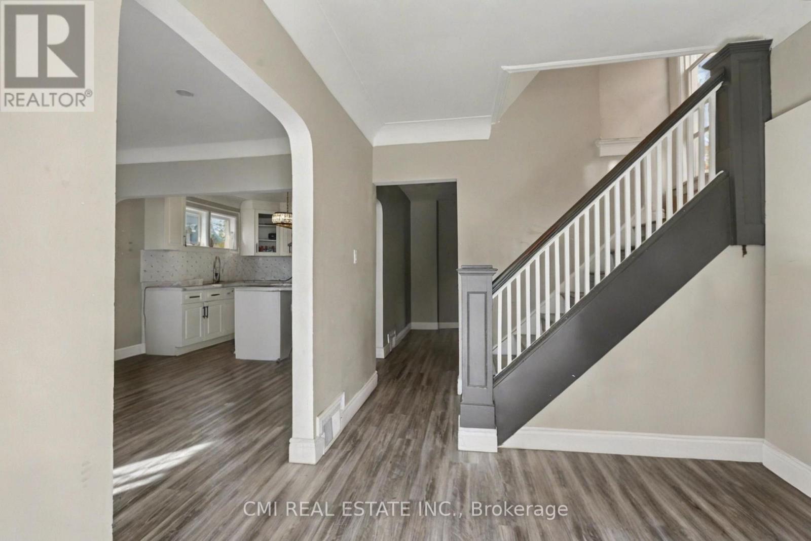 122 MONTROSE STREET - 13