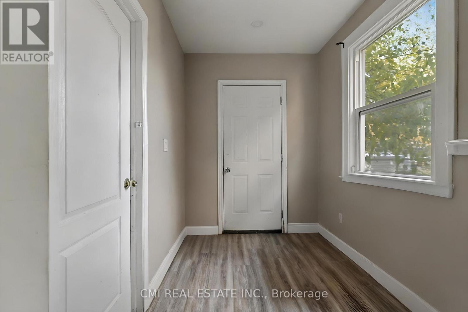 122 MONTROSE STREET - 5