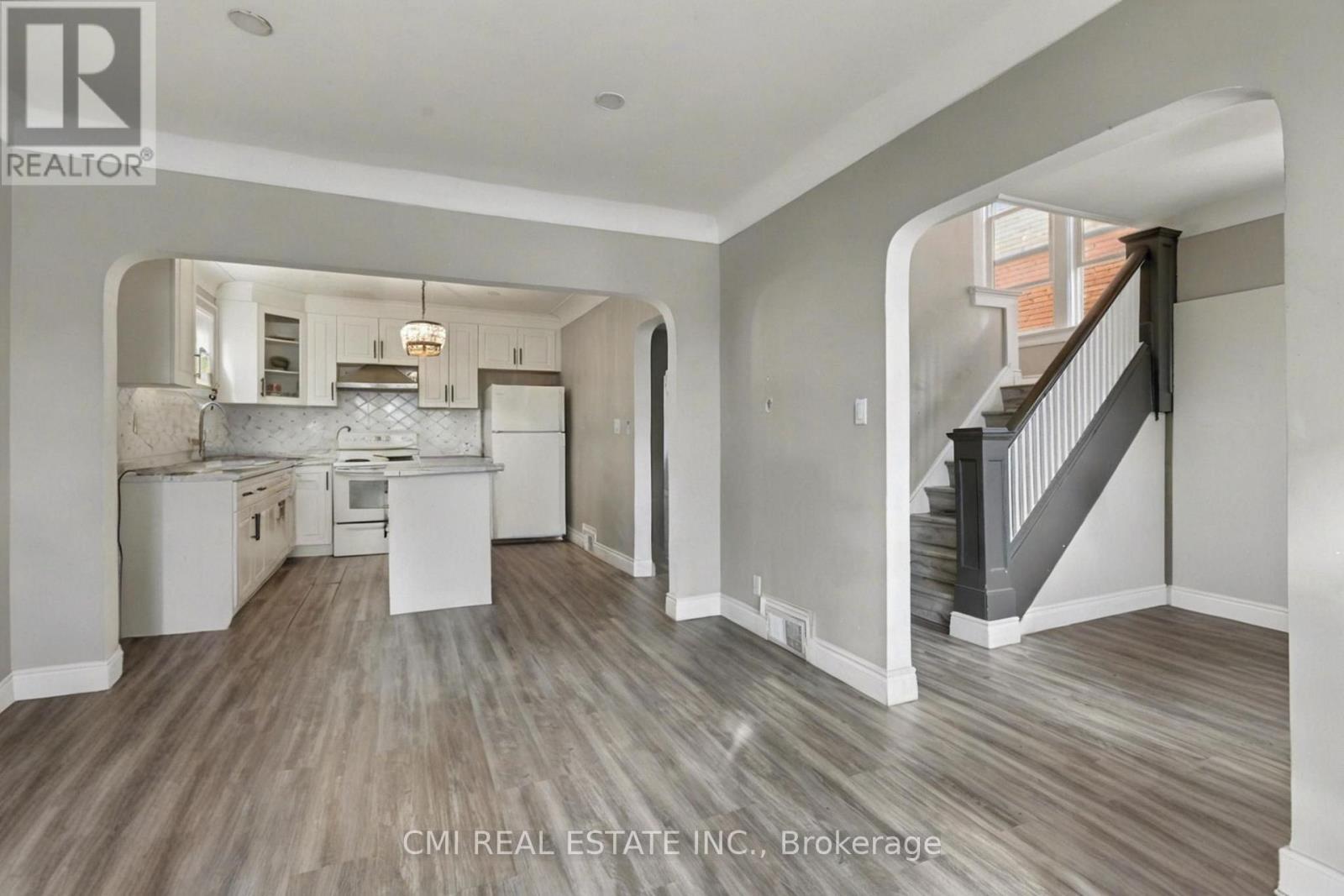 122 MONTROSE STREET - 6