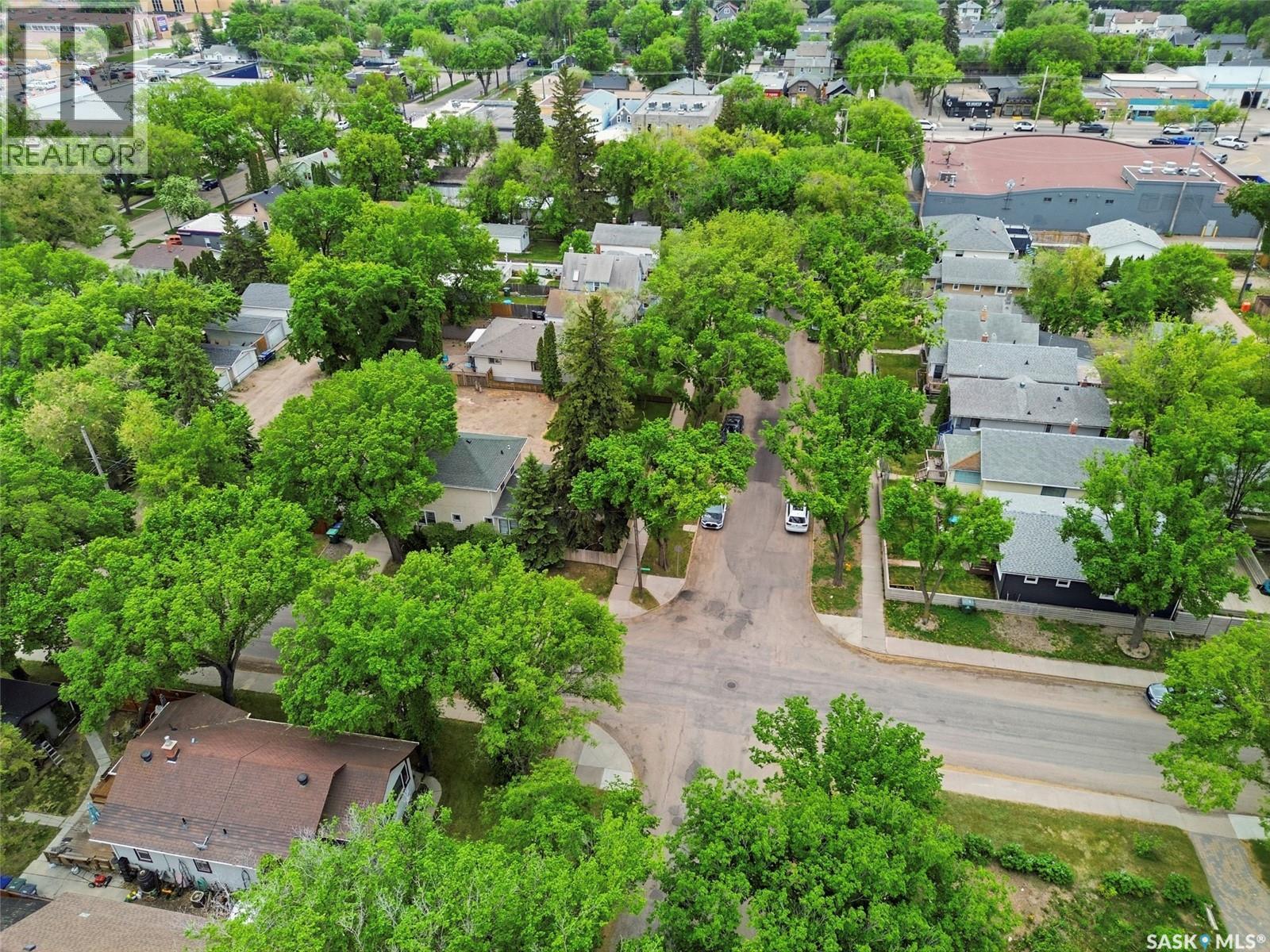 1304 C AVENUE N - photo 5