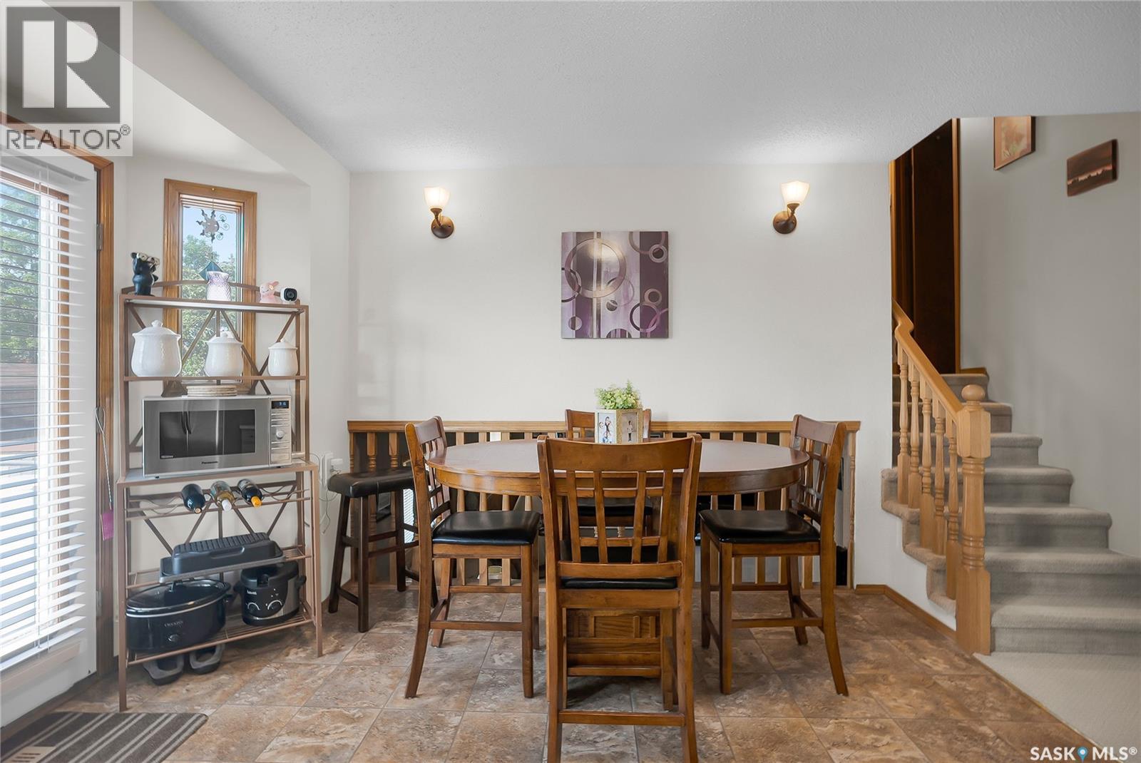 114 Sumner CRESCENT - 12