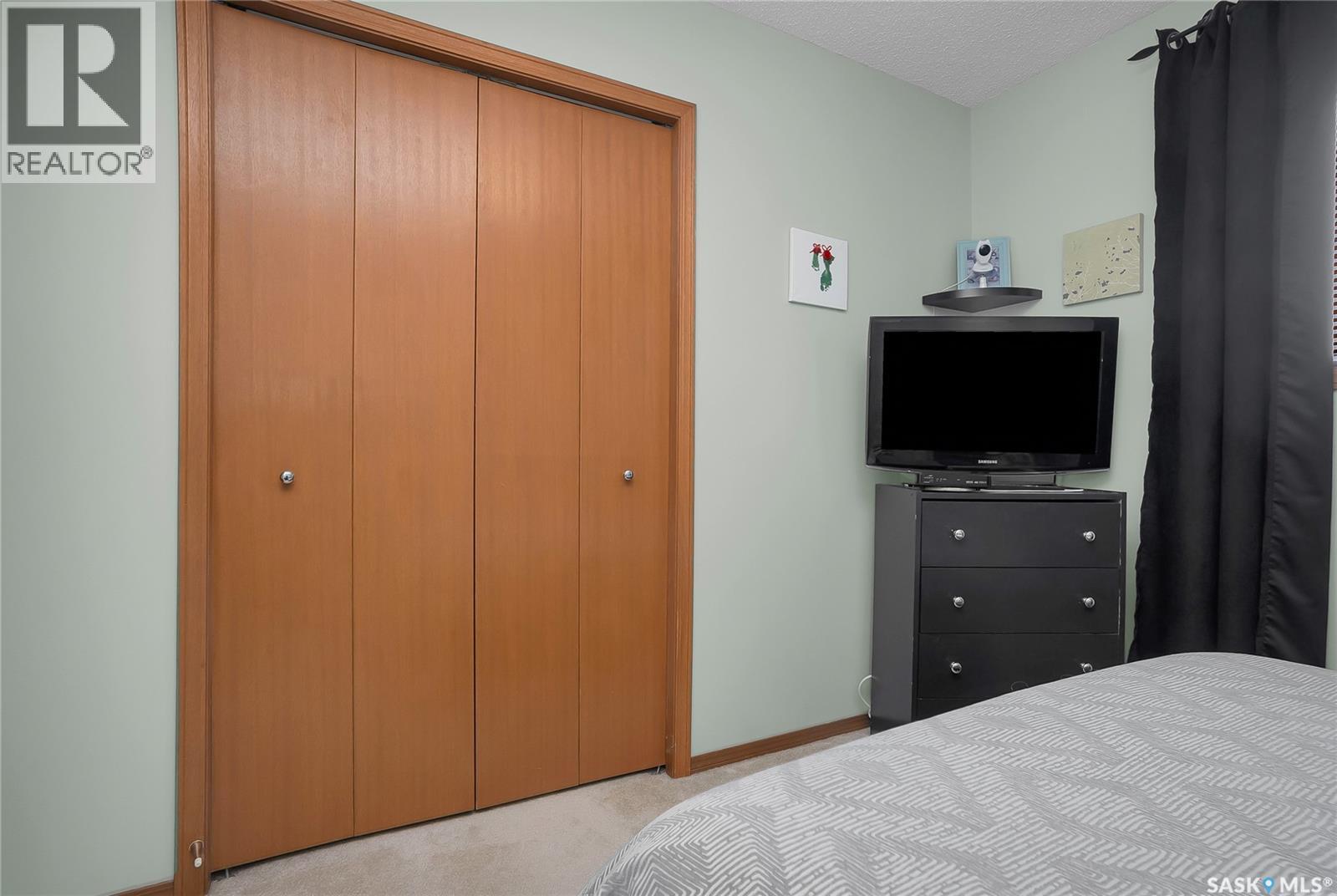 114 Sumner CRESCENT - 21