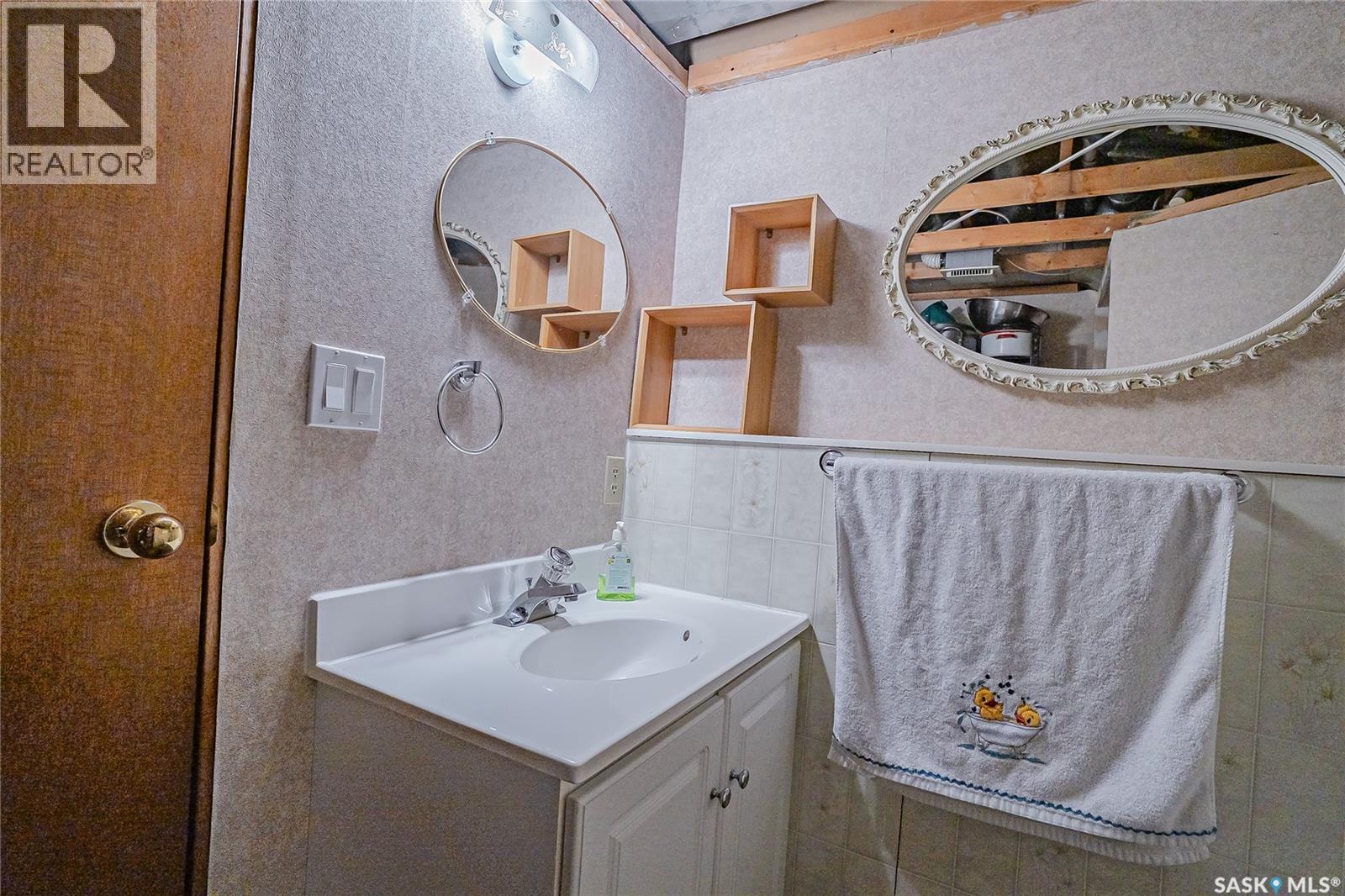 114 Sumner CRESCENT - 33