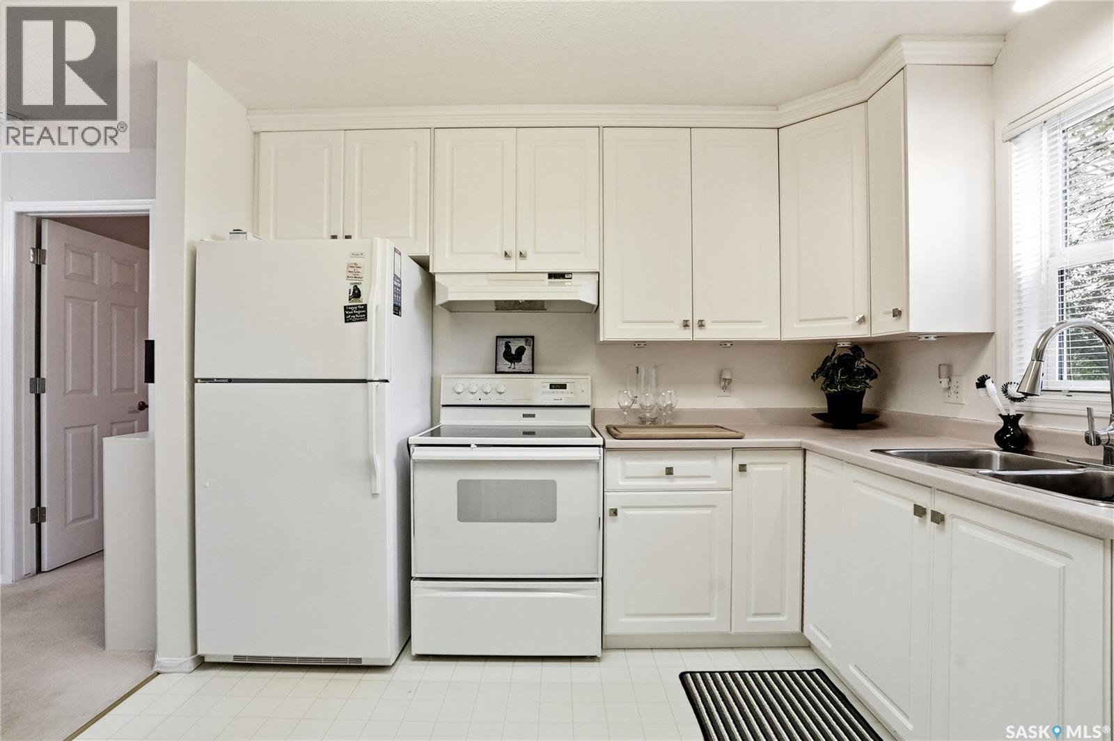 #210 1735 Mckercher DRIVE - 17