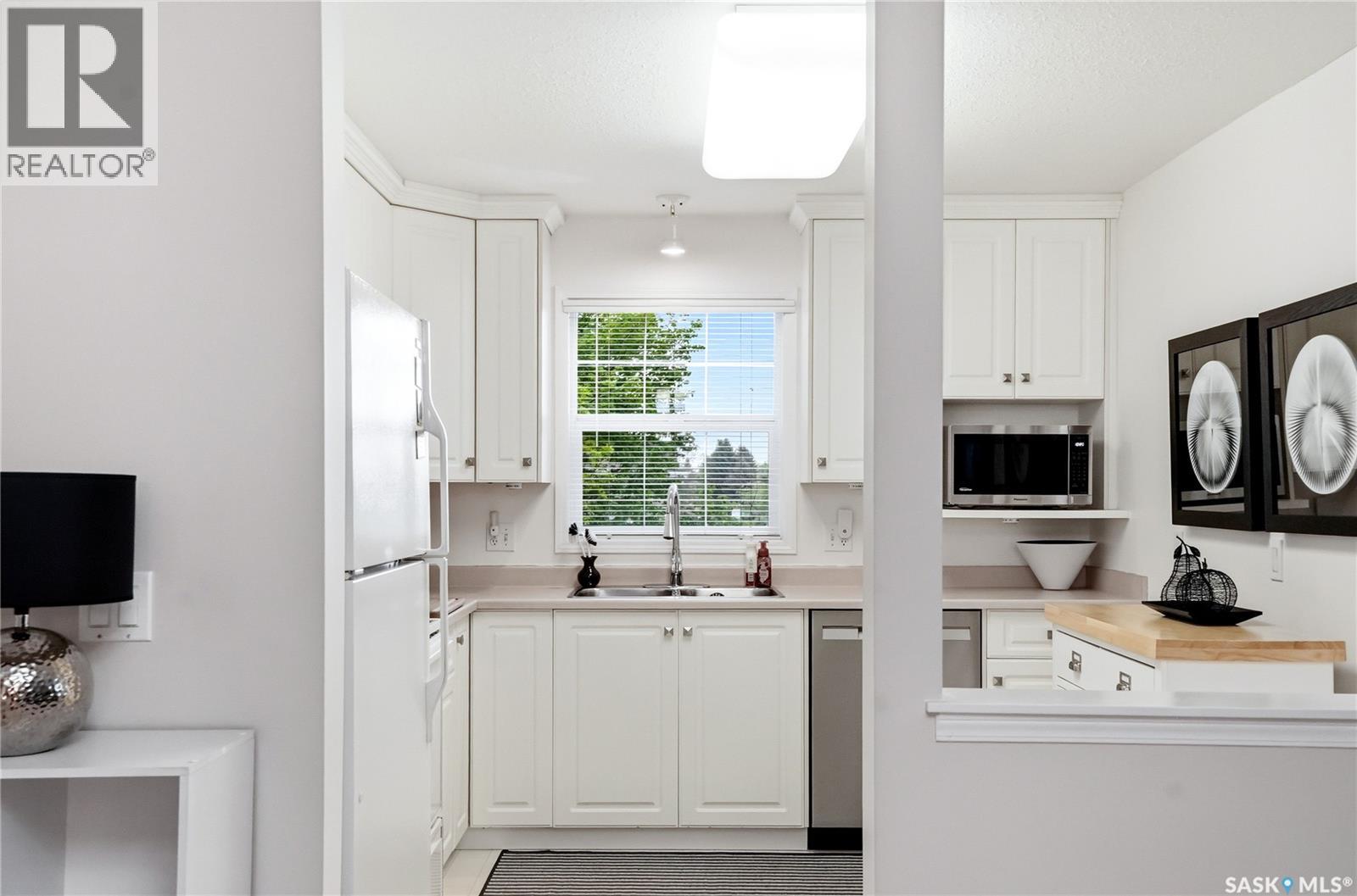#210 1735 Mckercher DRIVE - 25