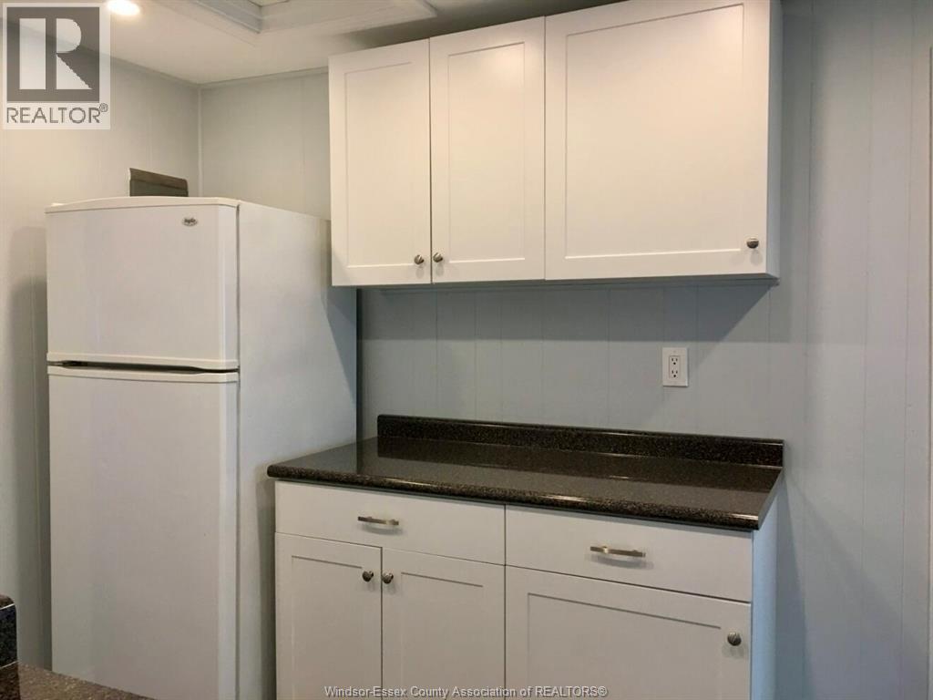 1032 FELIX AVENUE - 31