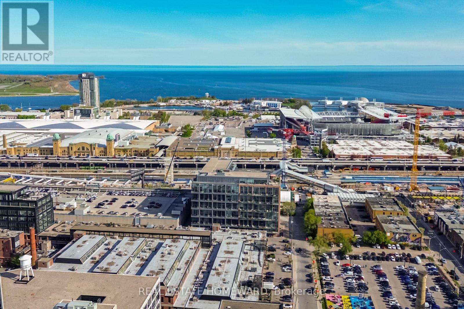 #732 5 HANNA AVENUE - 33