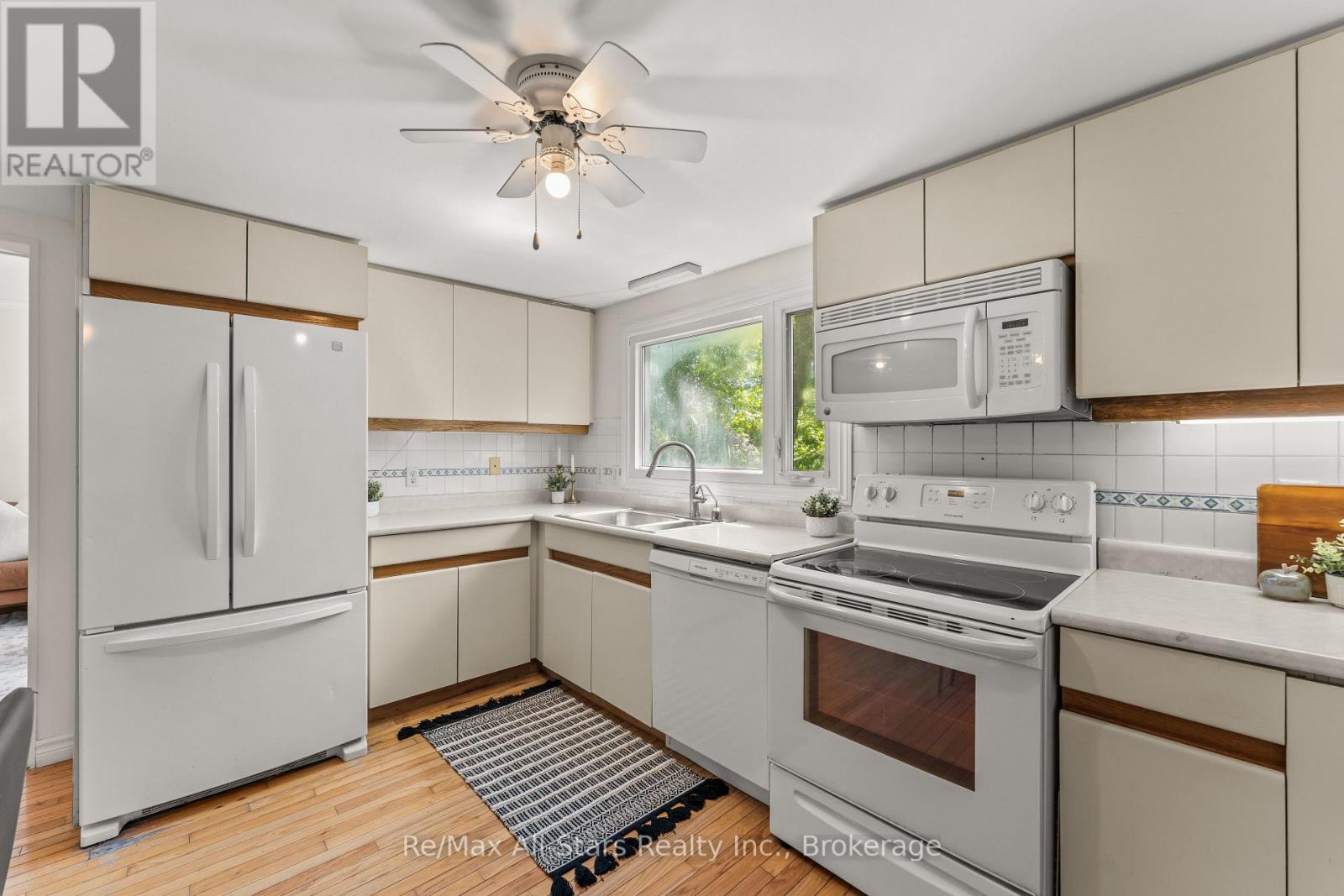 60 REED BOULEVARD - 16