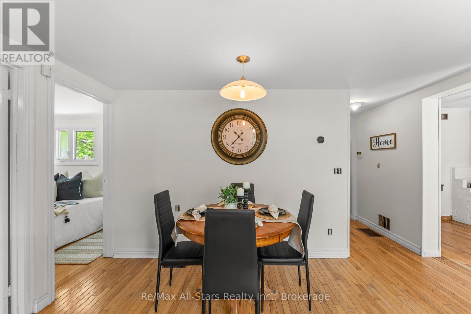 60 REED BOULEVARD - 18