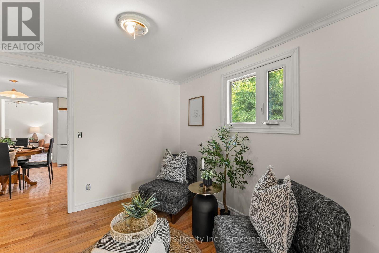 60 REED BOULEVARD - 24