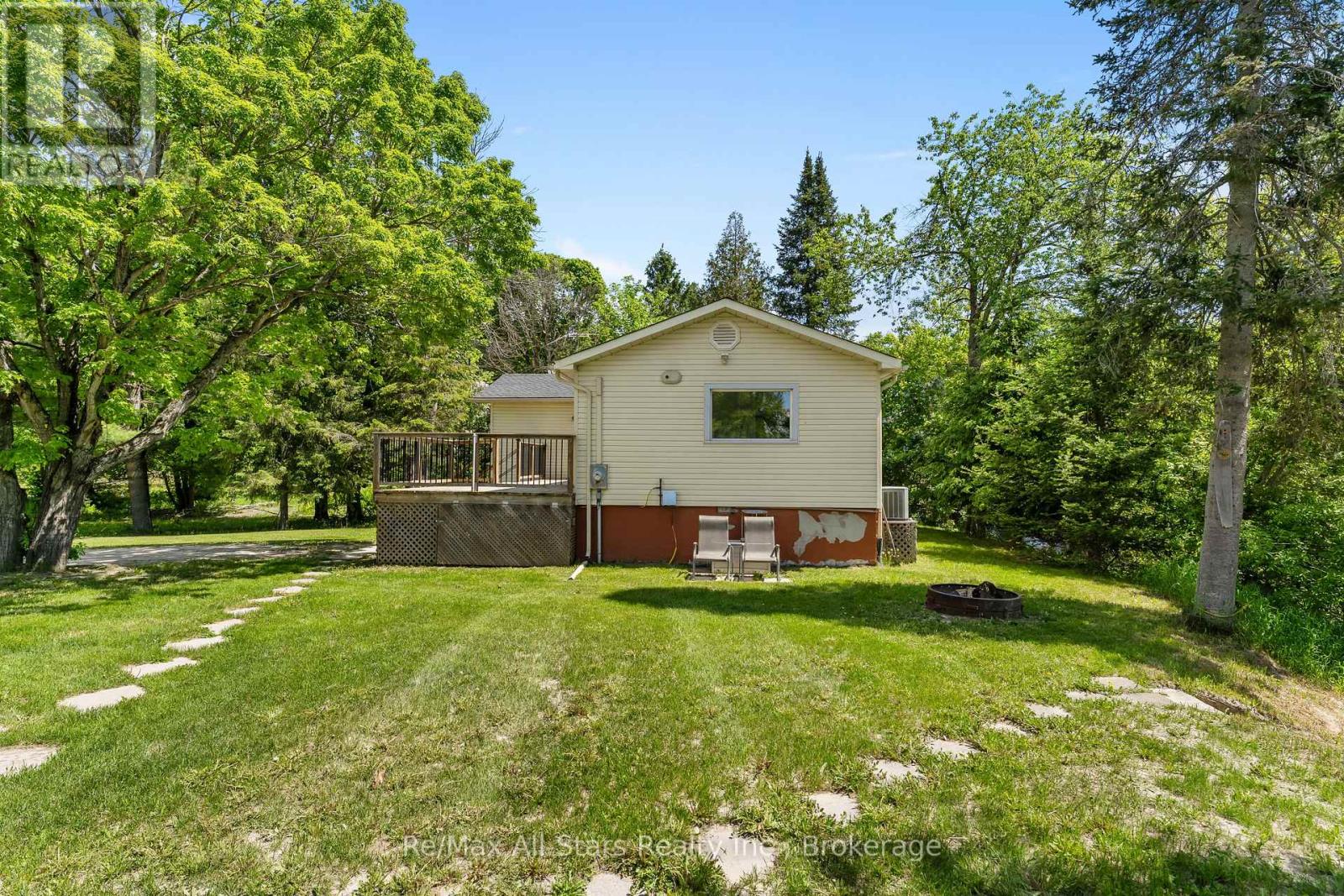 60 REED BOULEVARD - 30