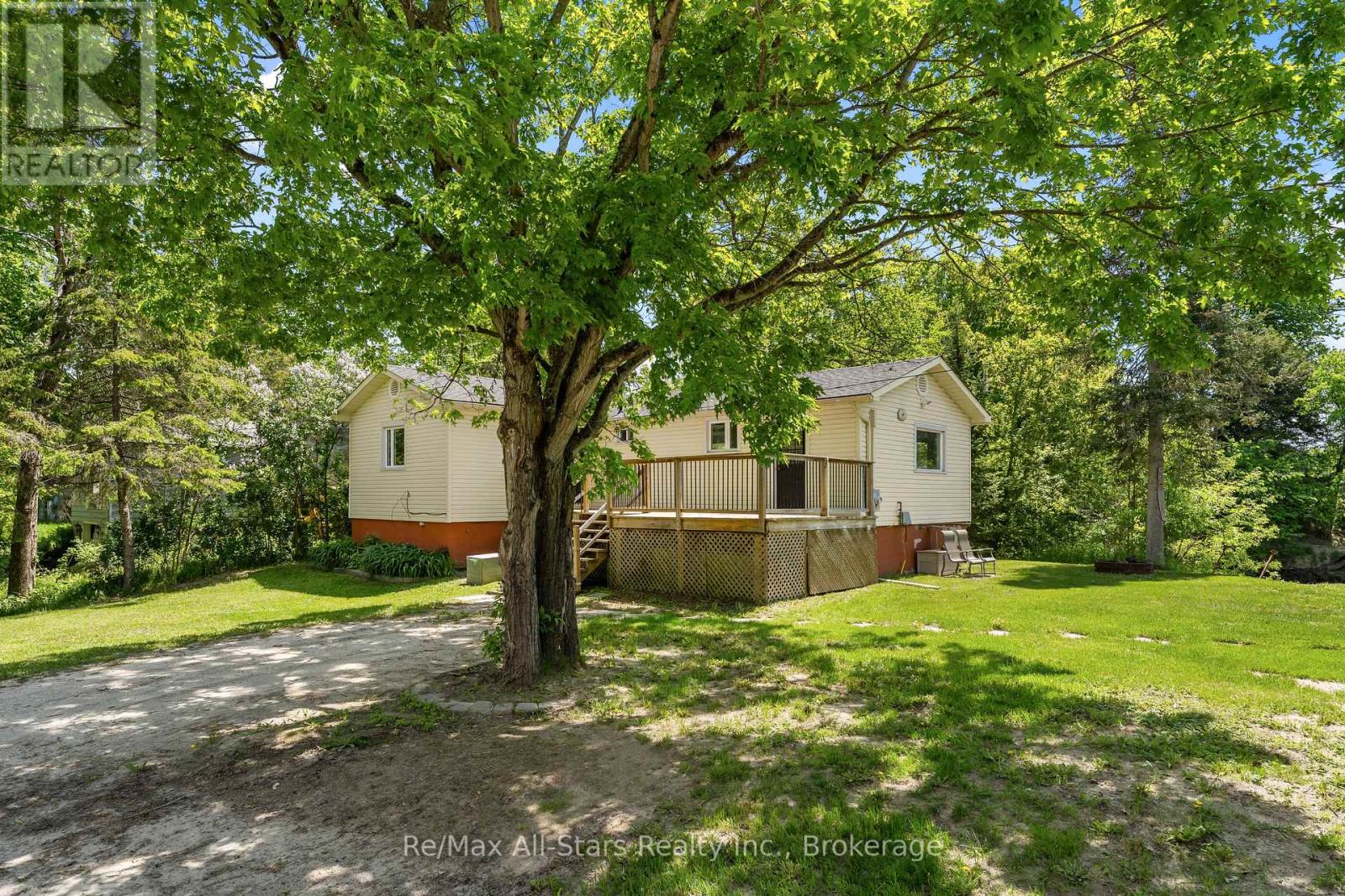 60 REED BOULEVARD - 31