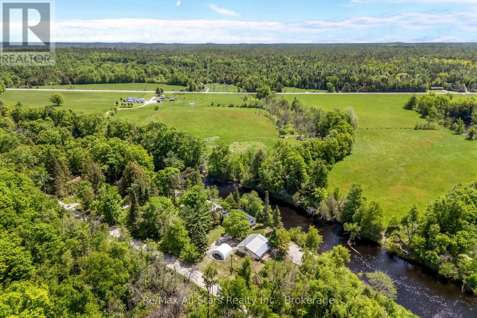 60 REED BOULEVARD - 38