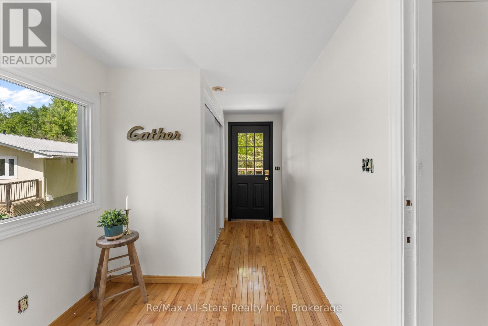 60 REED BOULEVARD - 8