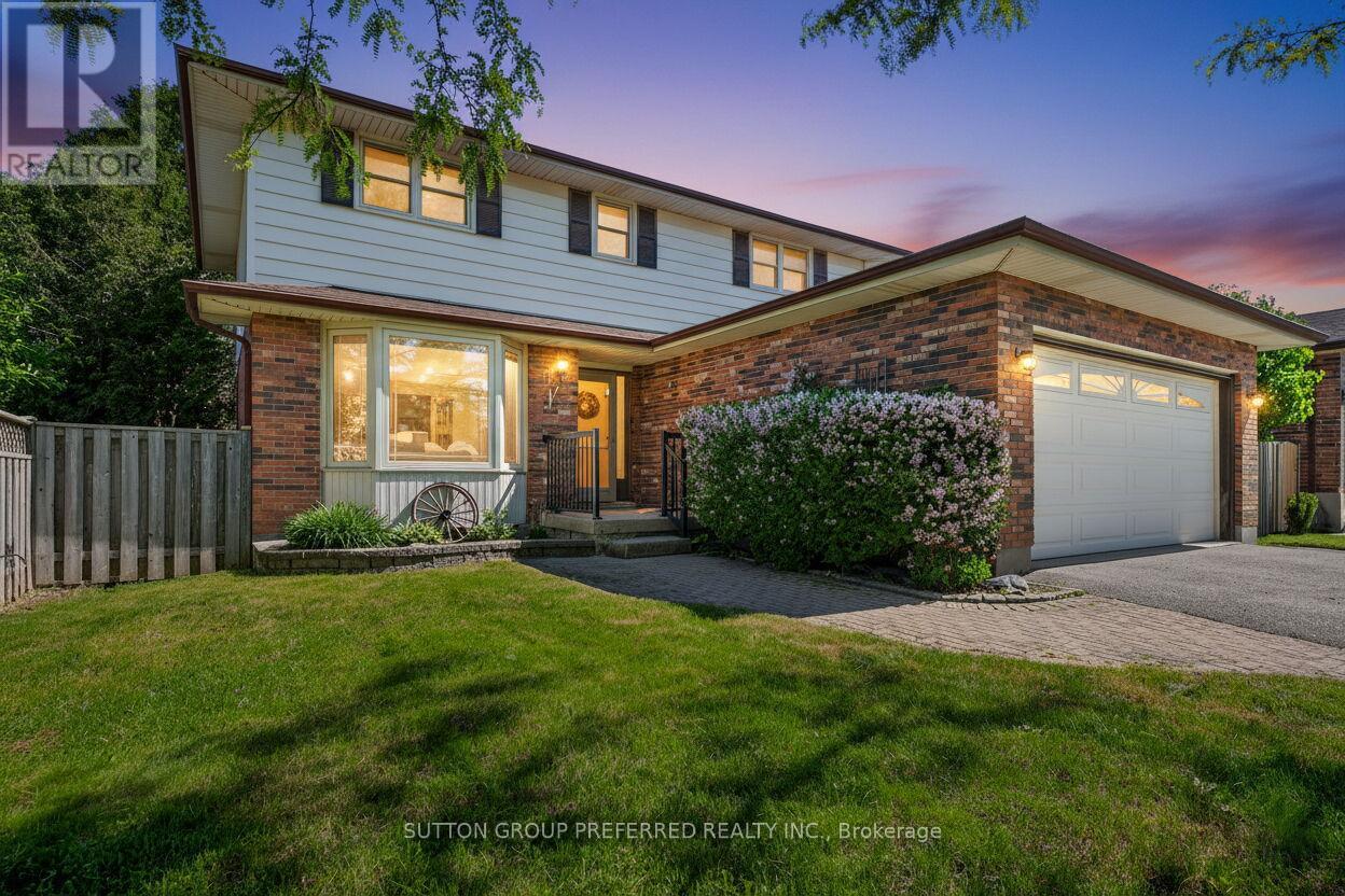 4 GOLFVIEW CRESCENT - 2