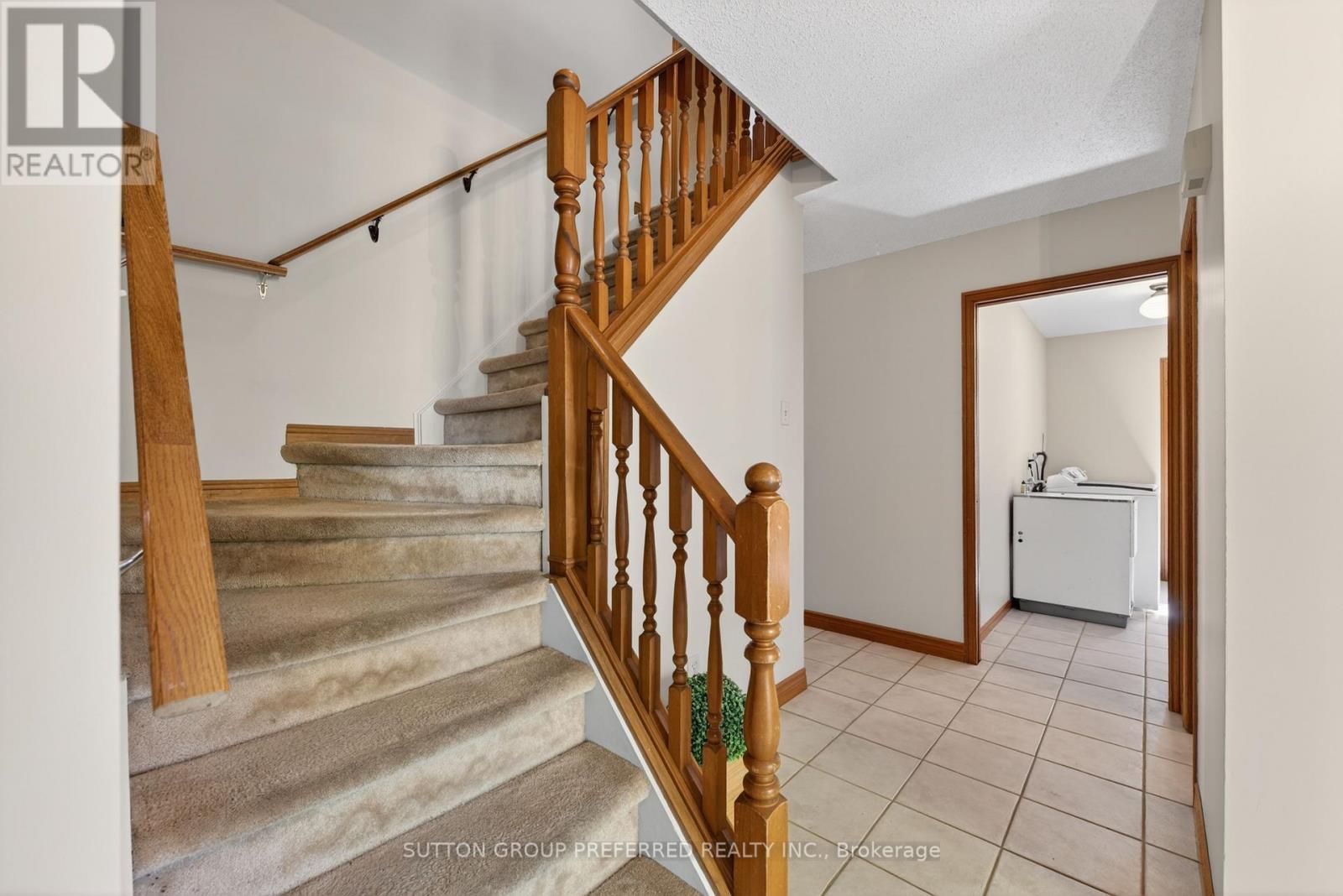 4 GOLFVIEW CRESCENT - 21