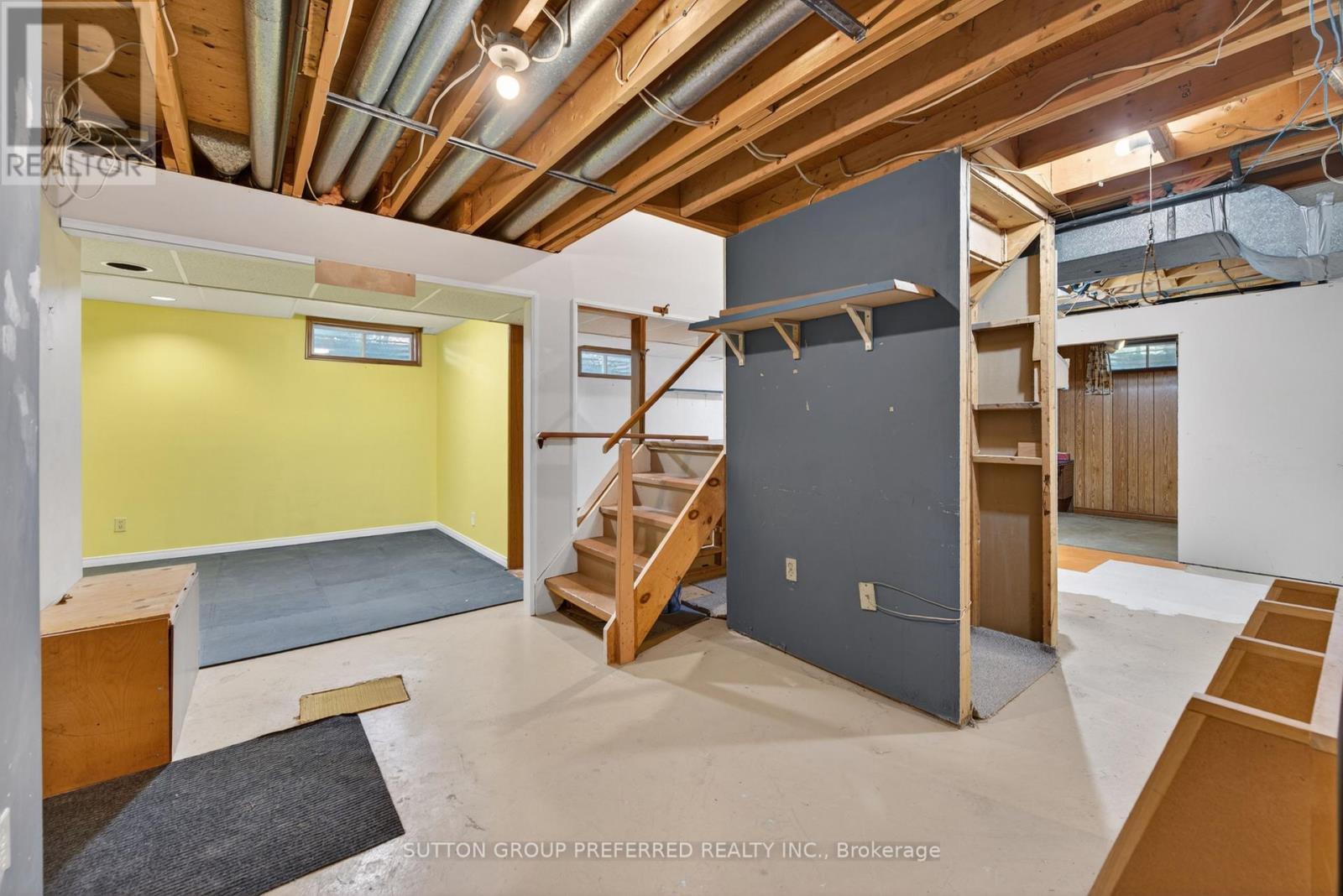 4 GOLFVIEW CRESCENT - 34