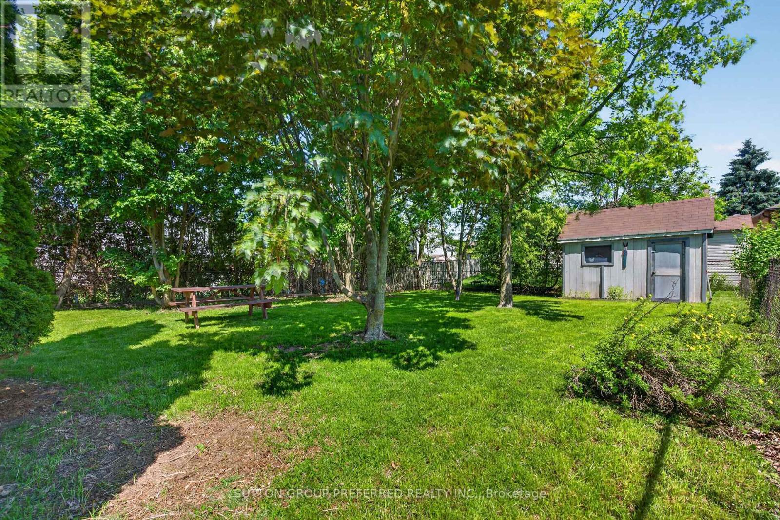 4 GOLFVIEW CRESCENT - 44