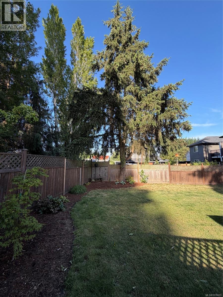 548 Nova St, Nanaimo