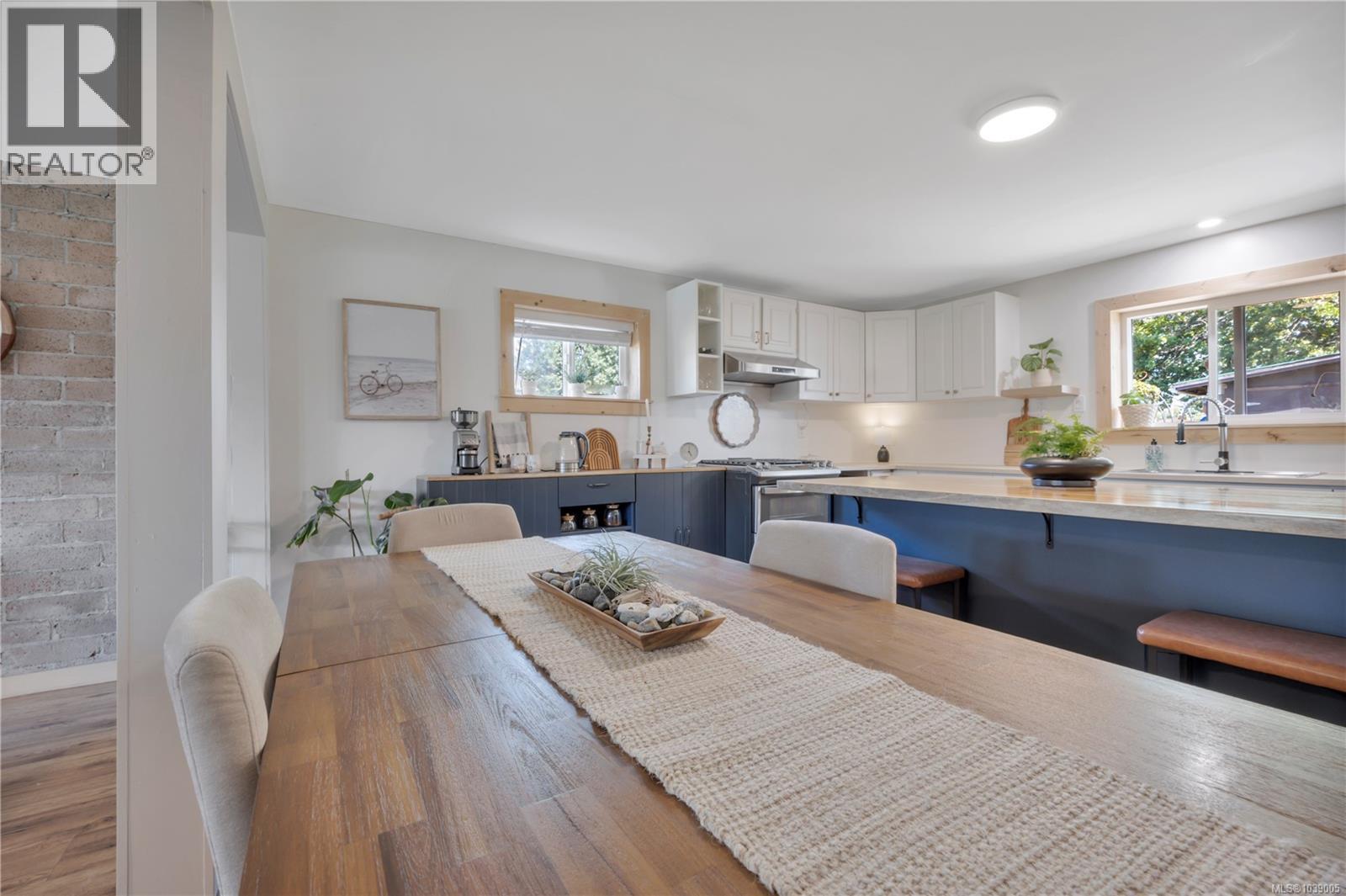 548 Nova St - 16
