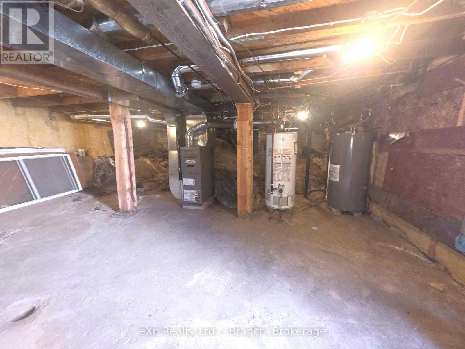 31 WOODS STREET - 20