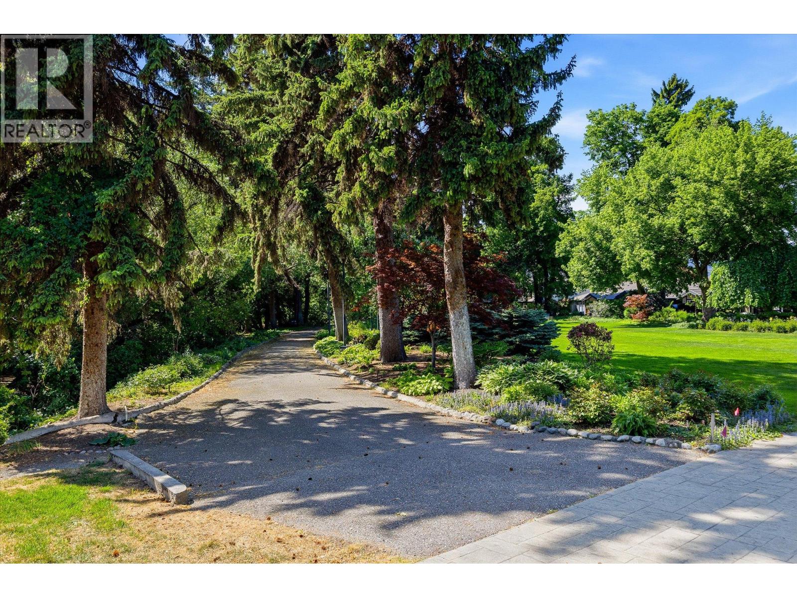 #112 1986 Bowes Street - 43