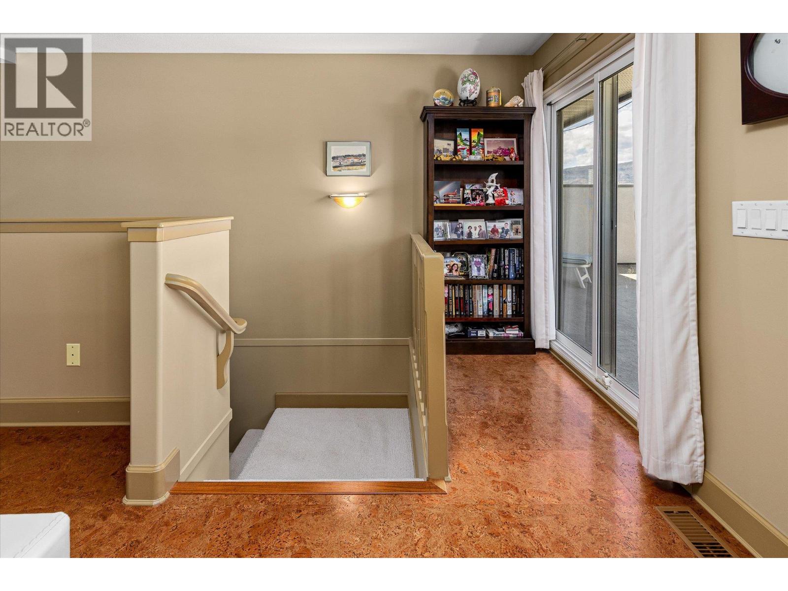 #112 1986 Bowes Street - 31